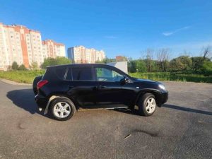 Оценка и продажа Toyota RAV4 с кредитными обязательствами